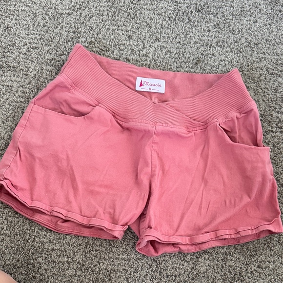 Pink Maternity Shorts - Picture 1 of 2